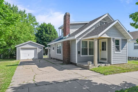 Newly remodeled in the heart of the city!