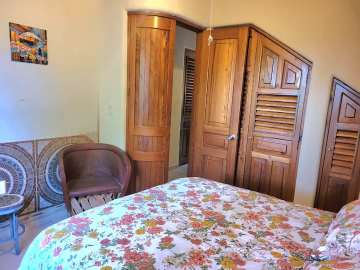 ห้องนอนชั้นล่าง