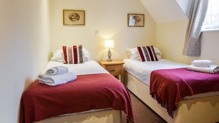 Dhoma e gjumit 2, Queen Mary Cottage në Sudeley Castle, Bolthole Retreats