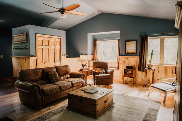 Central Air • Sauna • Fireplace • Dog Friendly