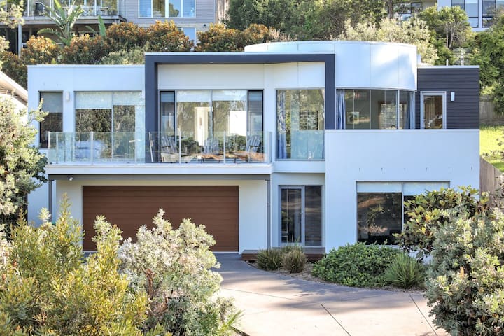 The White House - Merimbula - Merimbula