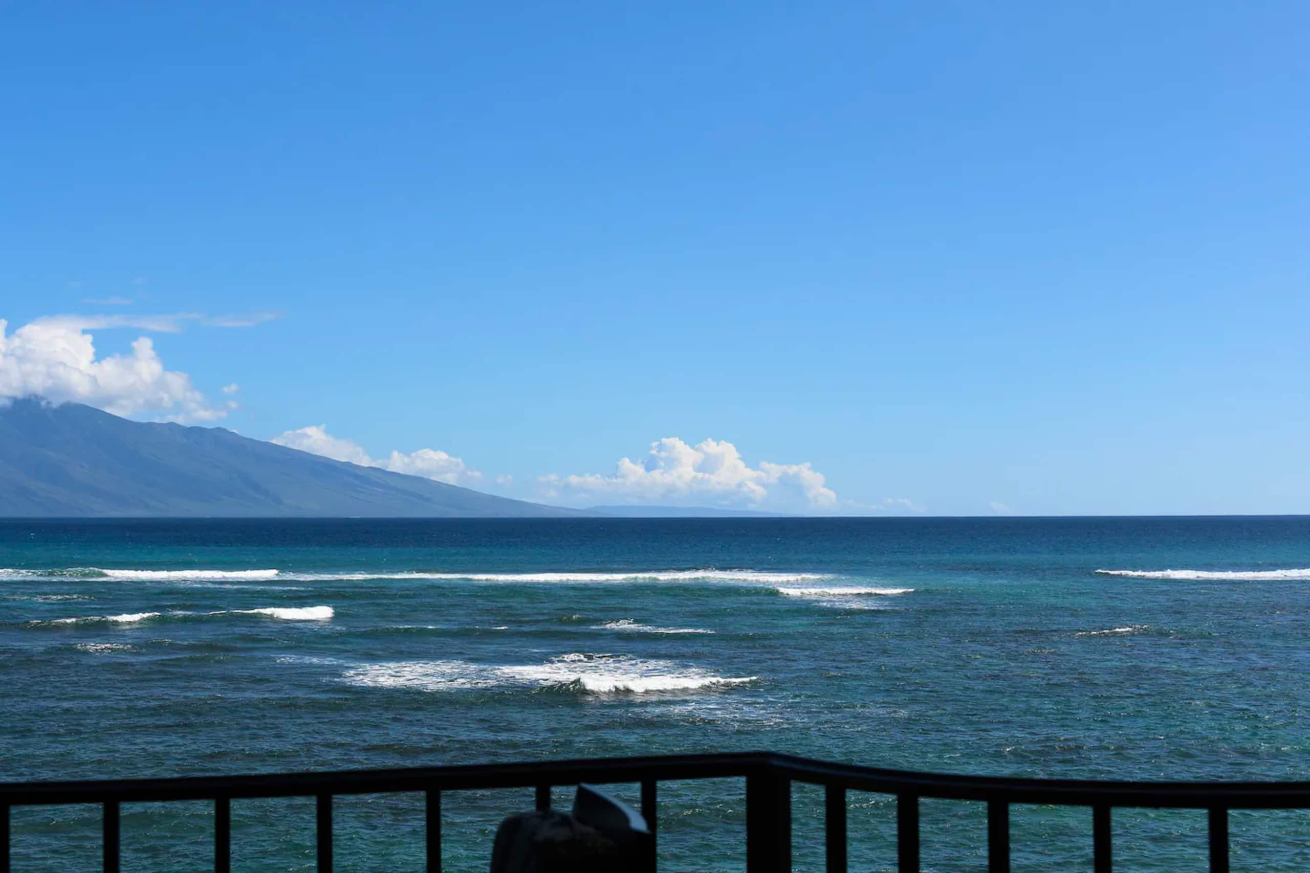 Condo in Lahaina · ★4.83 · 1 bedroom · 2 beds · 1 private bath - Image 1
