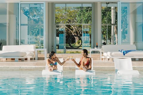 Casa China Blanca | Ocean Front | Pool | Concierge