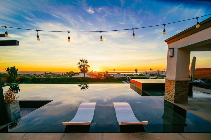 Panoramic Ocean Sunset Views, Heated Pool & Spa