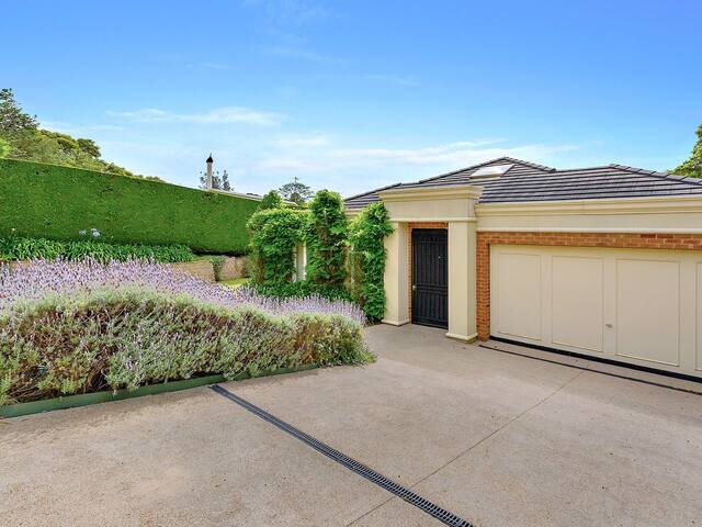 Sandborne Moments to the Sand