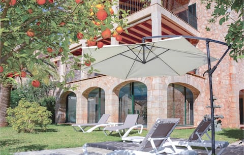 Nice home in Fornalutx with house a mountain view