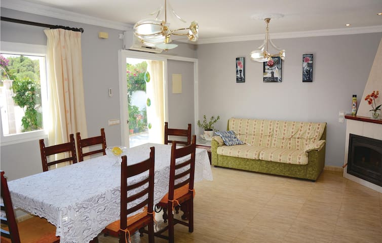 2 bedroom beautiful home in Muro gallery image 2