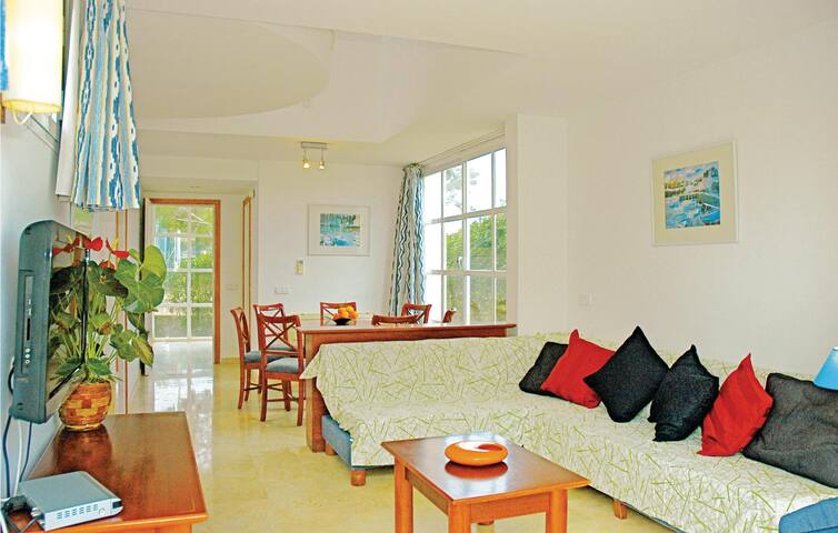 Amazing home in Can Picafort with WiFi gallery image 2