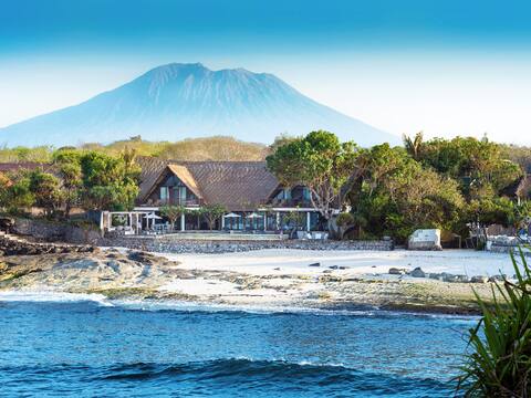 Villa Voyage by Elite Havens, 5BR, Sandy Bay
