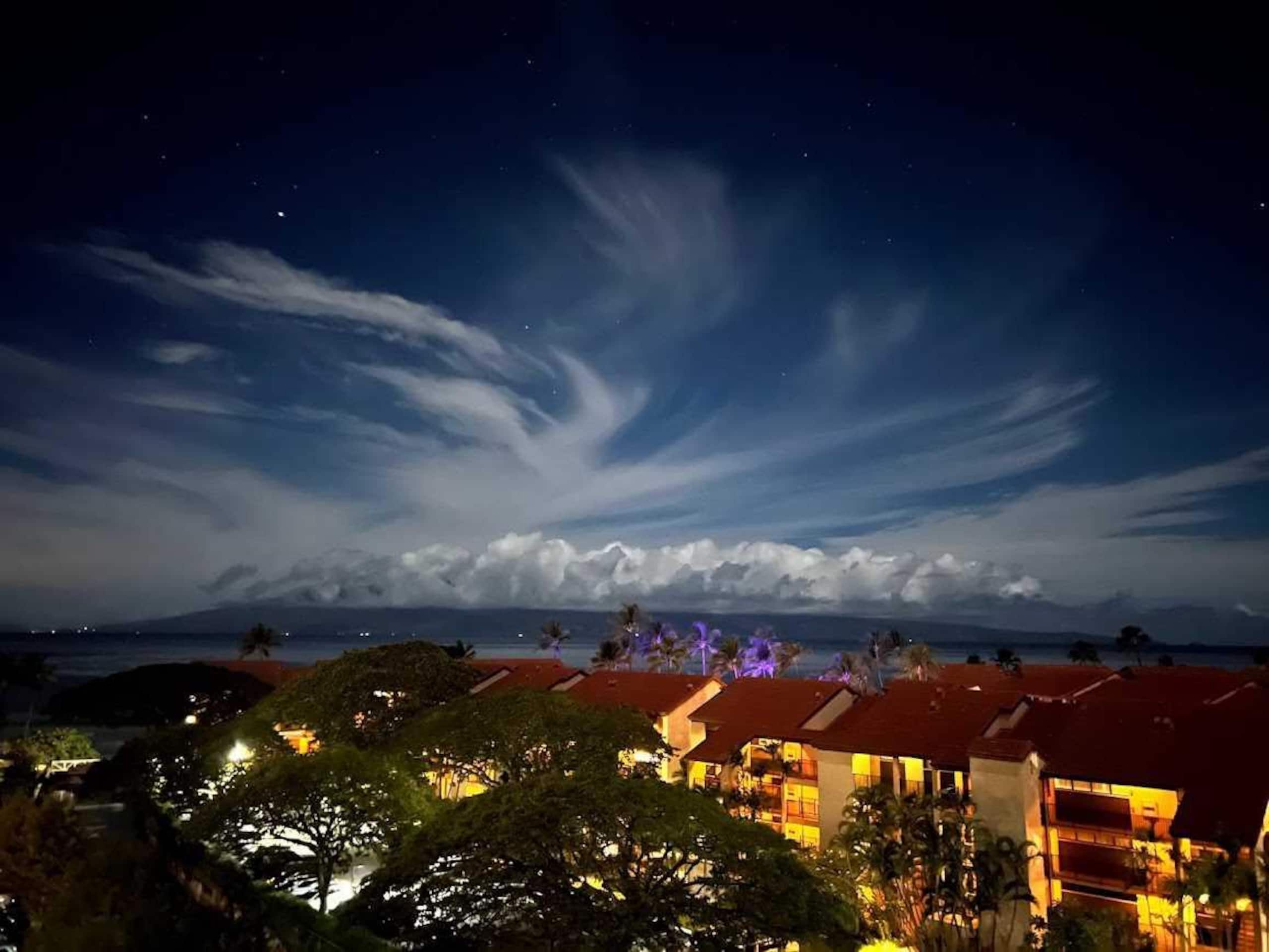 Kaanapali Shores 734 North Facing Ocean View - Image 36