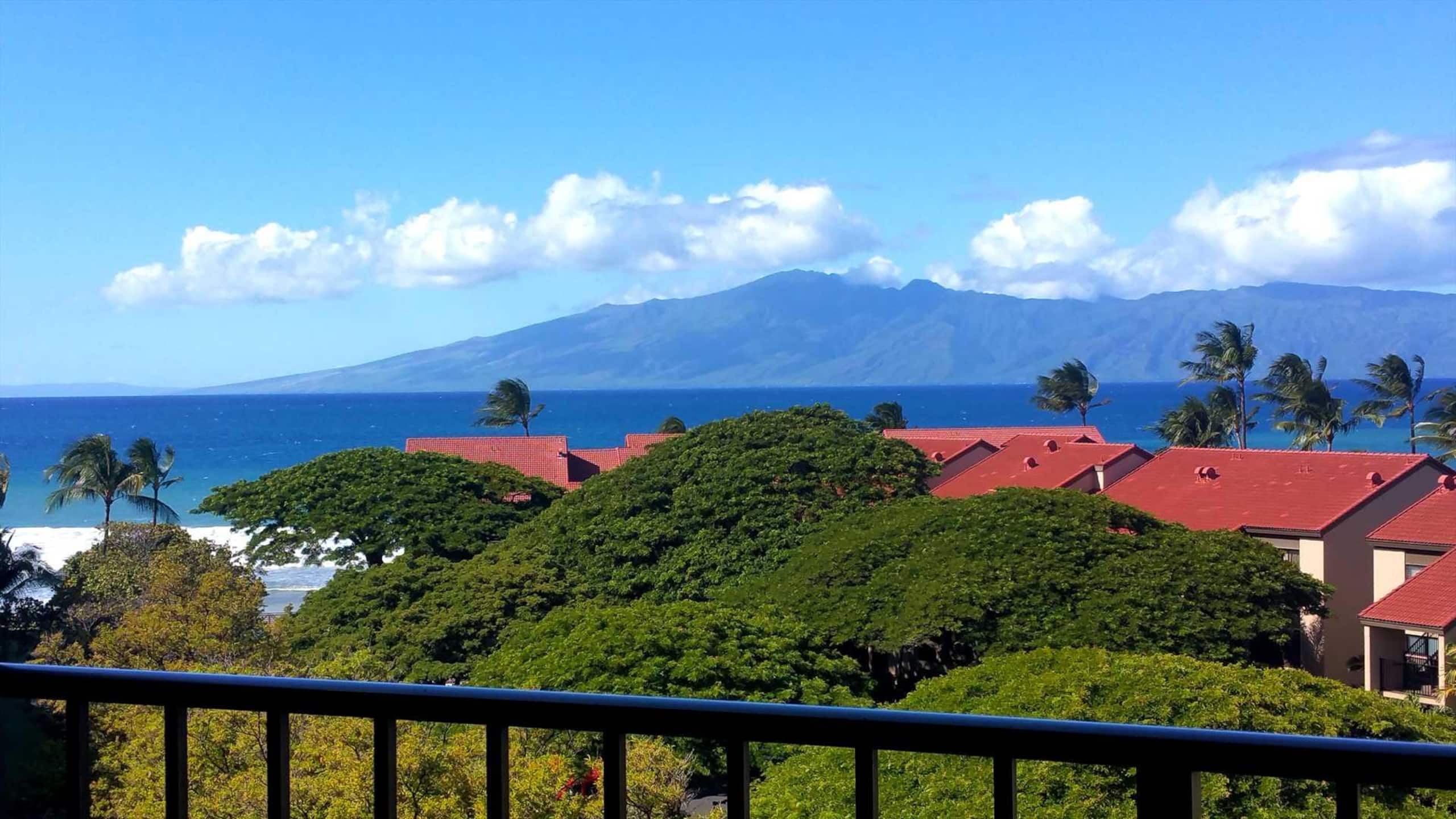Kaanapali Shores 734 North Facing Ocean View - Image 1