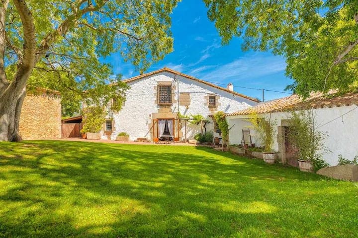 Masia 1612. Muy cerca de las playas. Costa Brava