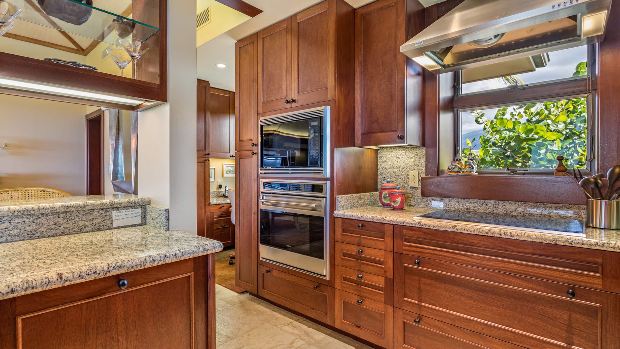 Villa in Kailua-Kona · ★5.0 · 2 bedrooms · 2 beds · 2 baths - Image 4