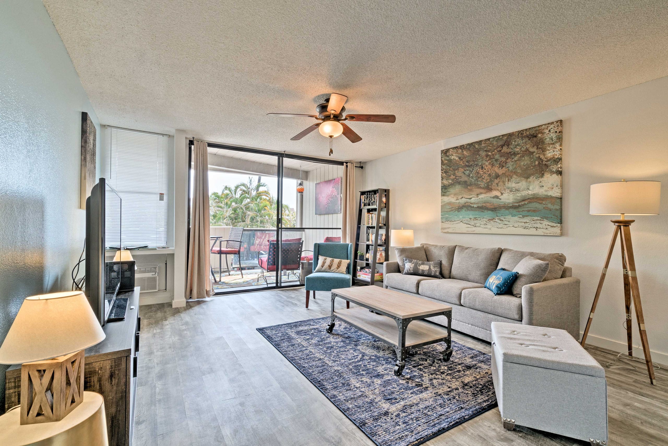 Condo in Kailua-Kona · ★4.83 · 1 bedroom · 2 beds · 1 shared bath - Image 1