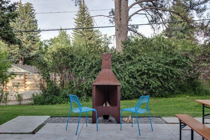 Bozeman Spruce House-Fabulous historic Bozeman hom gallery image 2