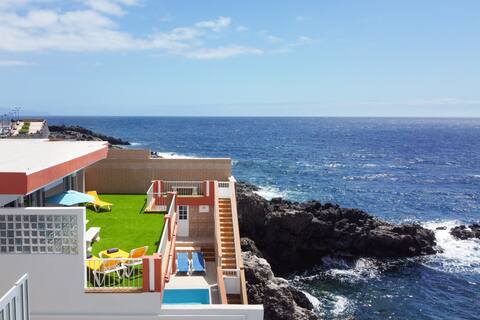 Coastal Dream with heatable pool