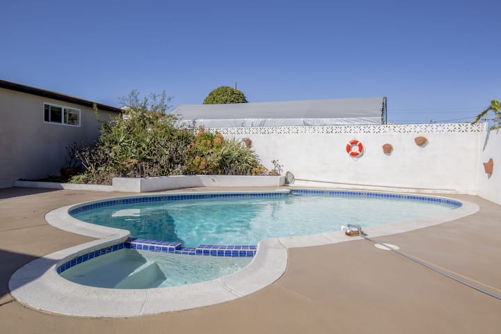 Remodeled Pool Hot Tub Covered Patio Near Beaches! - 샌디에고