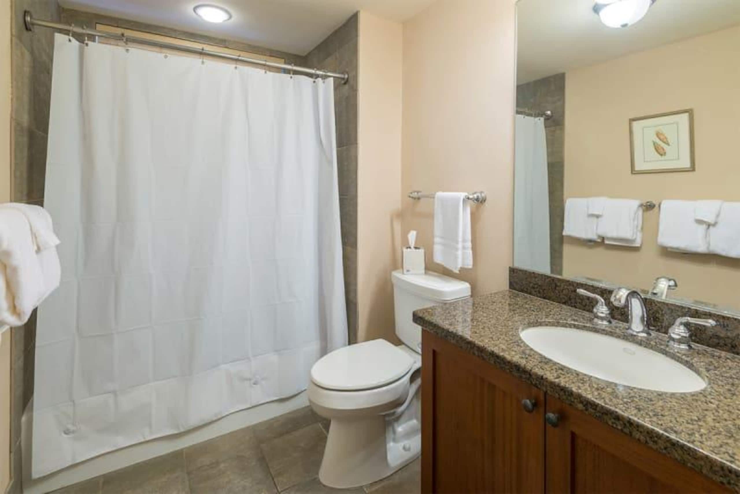 Island retreat w/ pool access & gym - Photo 8