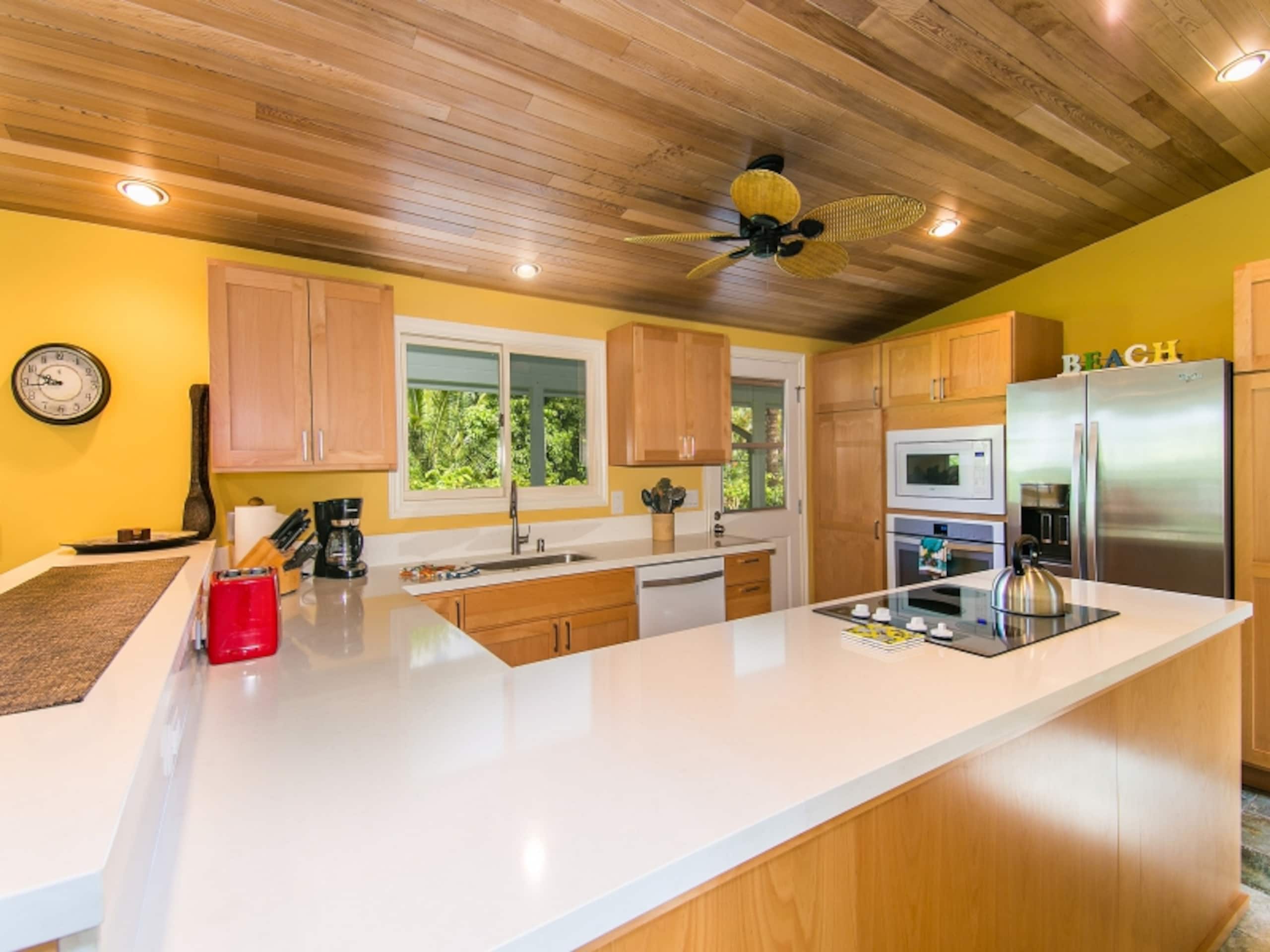 Home in Hanalei · ★4.96 · 5 bedrooms · 6 beds · 3 private baths - Image 18