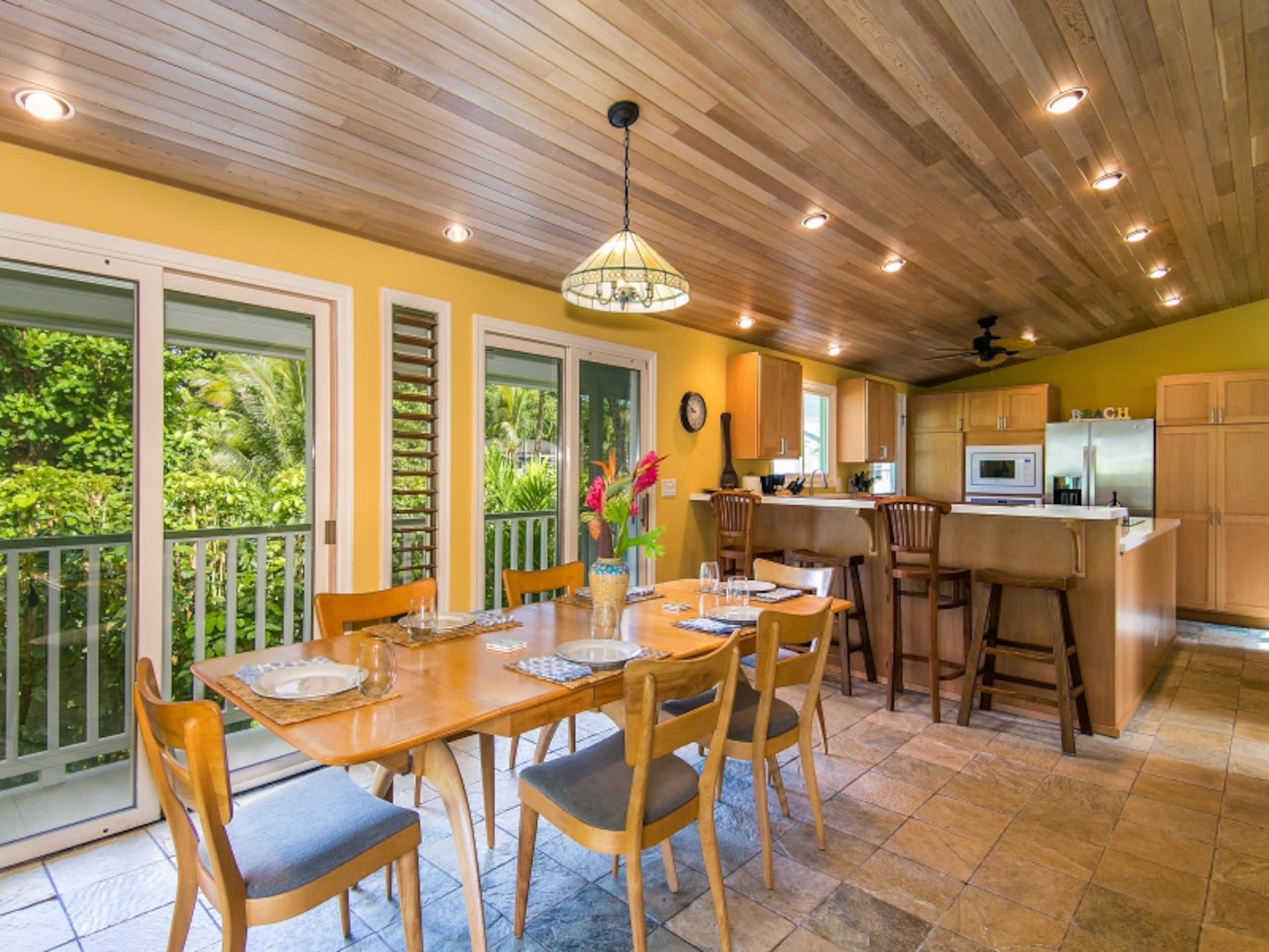 Home in Hanalei · ★4.96 · 5 bedrooms · 6 beds · 3 private baths - Image 21