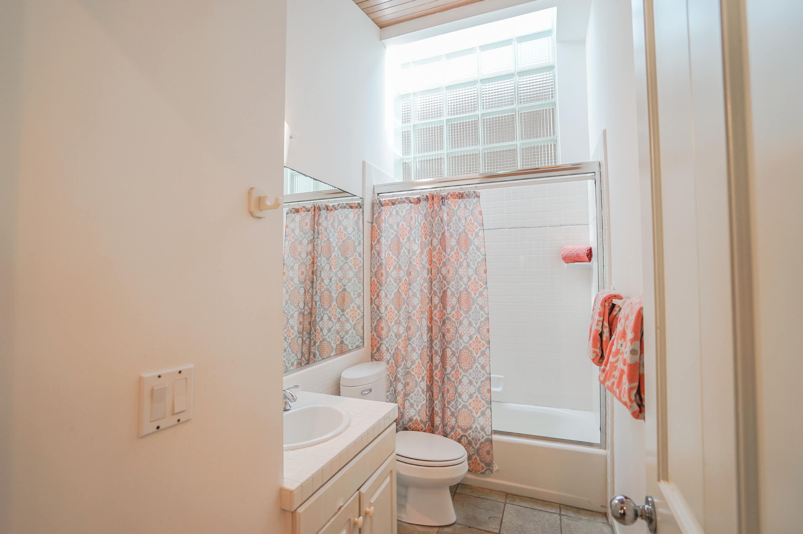 Home in Hanalei · ★4.96 · 5 bedrooms · 6 beds · 3 private baths - Image 33