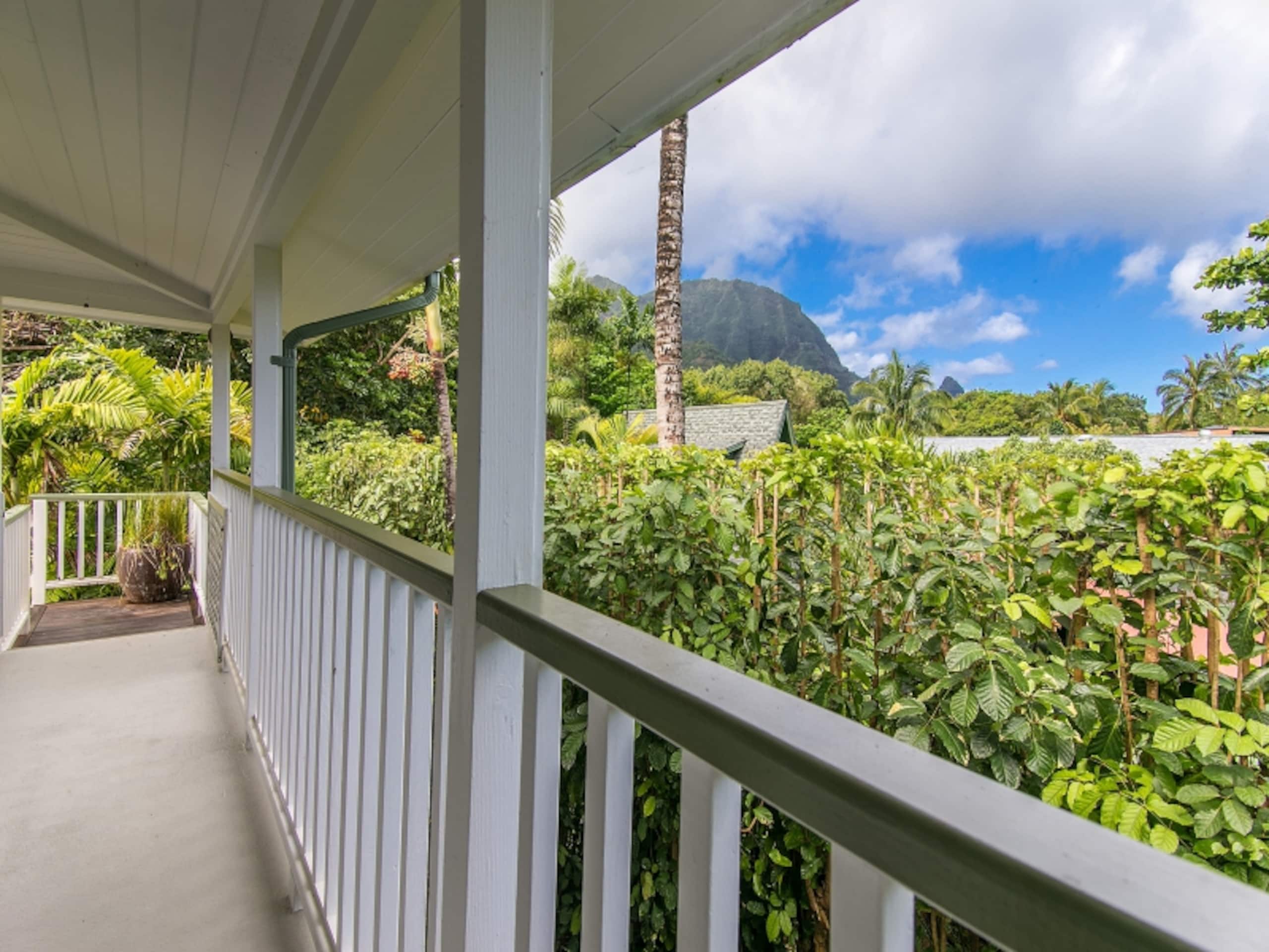 Home in Hanalei · ★4.96 · 5 bedrooms · 6 beds · 3 private baths - Image 9