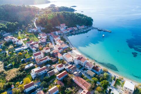 Villa Nives-Three Bedroom Villa/Terrace/Sea View
