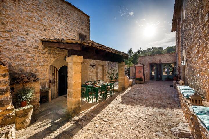 MAGNIFICENT 6BD FINCA WITH POOL IN PORT D’ANDRATX! gallery image 5