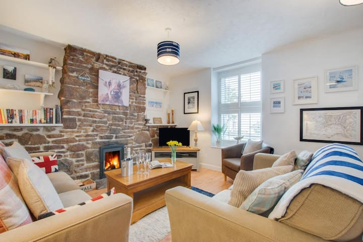 2 Bed In Mousehole (Oc-nigelh) - England