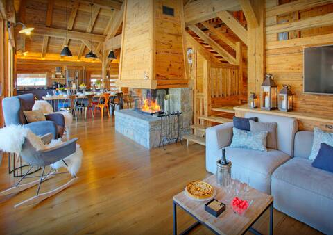 Luxury family base with great skiing