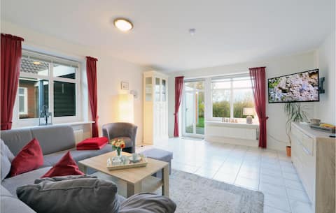 Top performing Airbnb: Gorgeous home in Dagebüll with kitchen in Dagebüll