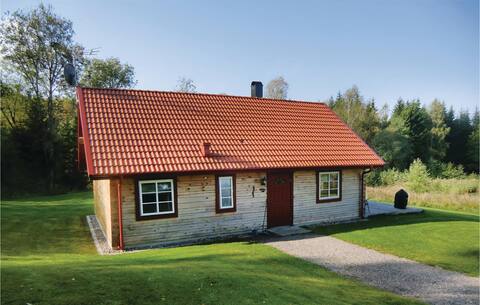 Stunning home in Huskvarna with kitchen