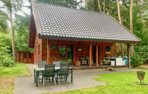 Veluwe Goudplevier Forest House