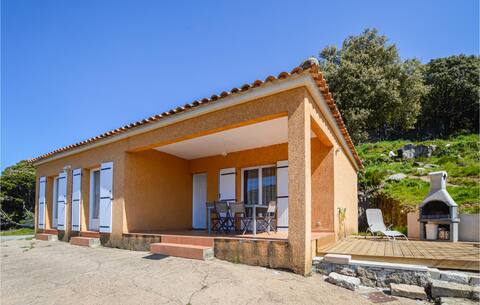 Nice home in Casalabriva with WiFi