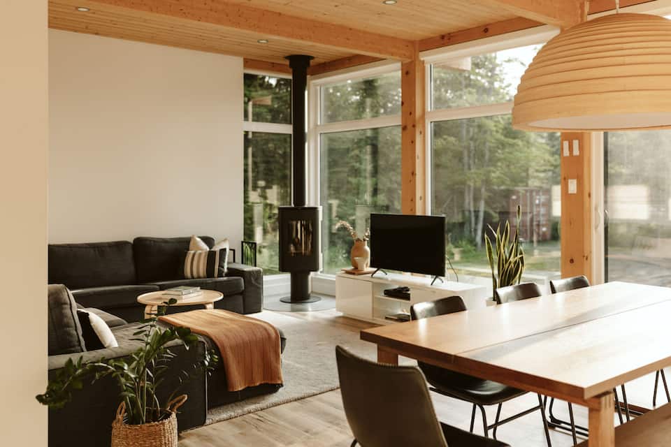 A Scandinavian cottage on the Muskoka River, Huntsville, Ontario, Canada, photo 1 of 10