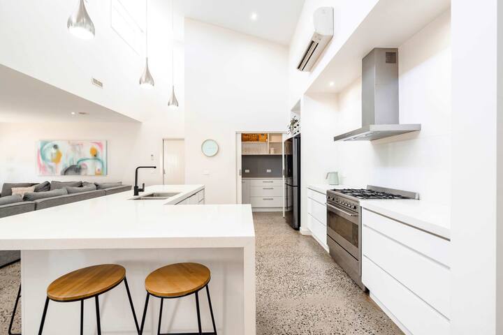 Resort style living at Yellow Gums by the Beach gallery image 2