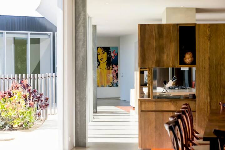 Oceania Retreat | Private Beach Access with Pool gallery image 5