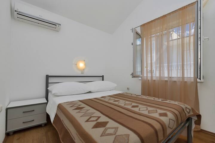 Спална соба 3, површина: 8 м²