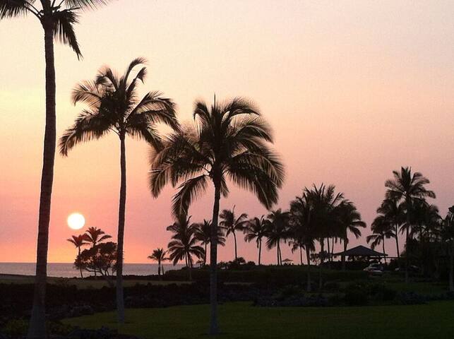 Ocean Sunset View | Golf & Pool | Outdoor Lanai!