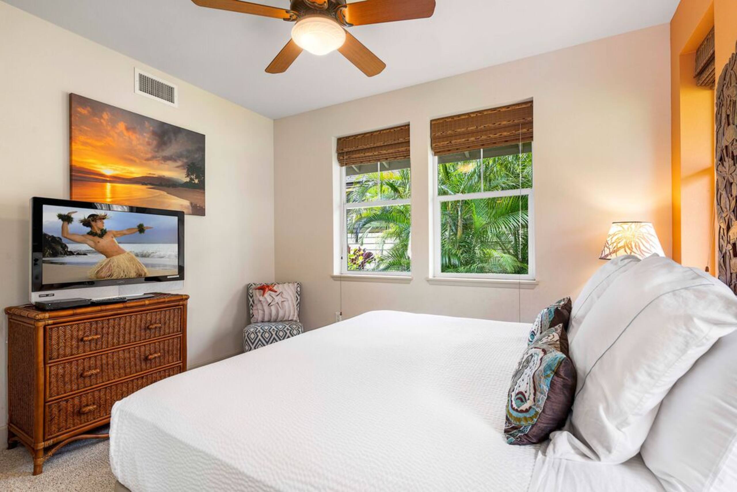 Condo in Waikoloa Village · ★5.0 · 3 bedrooms · 4 beds · 2 baths - Photo 12