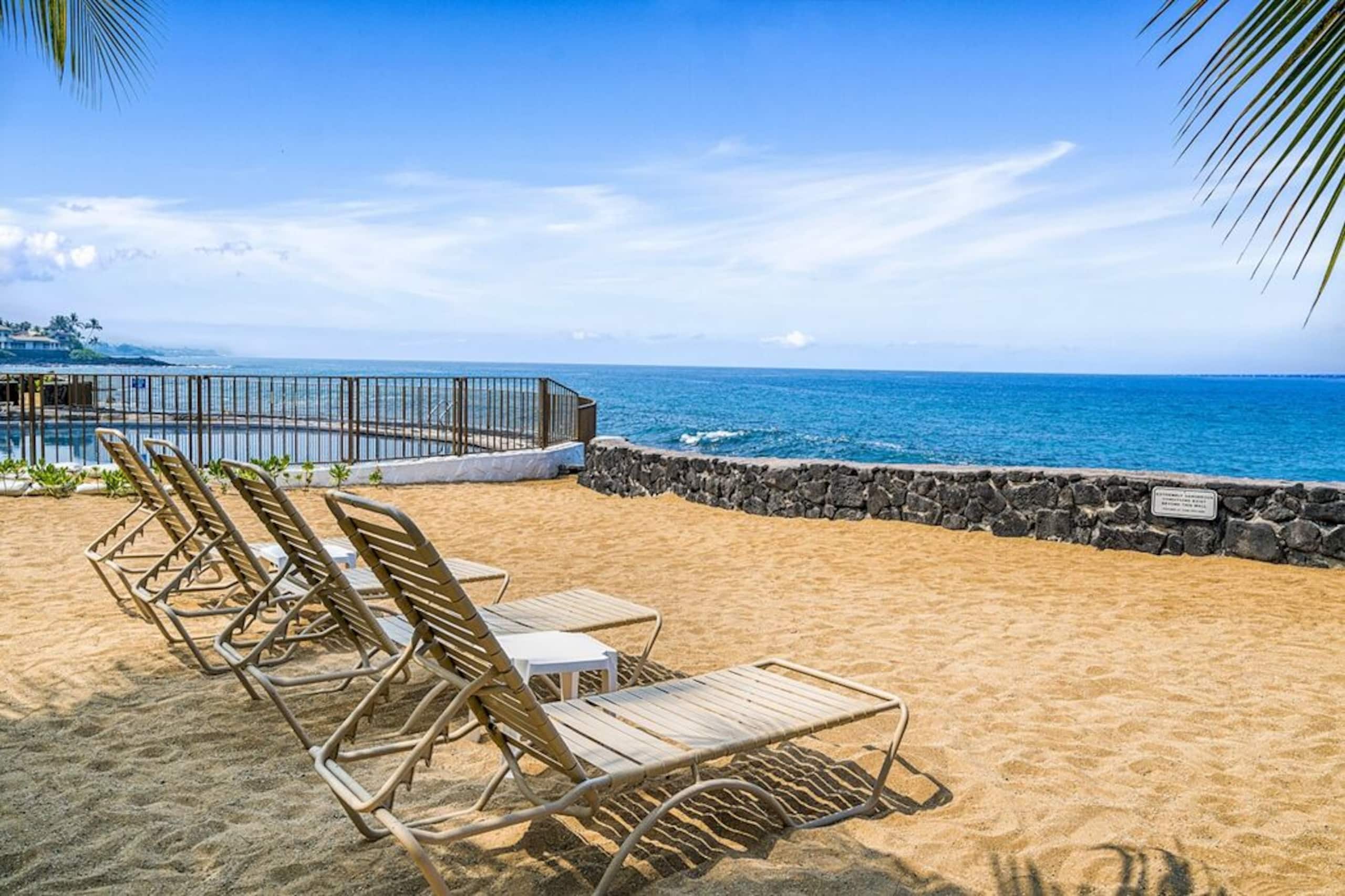 Condo in Kailua-Kona · ★4.84 · 1 bedroom · 2 beds · 1 private bath - Image 24