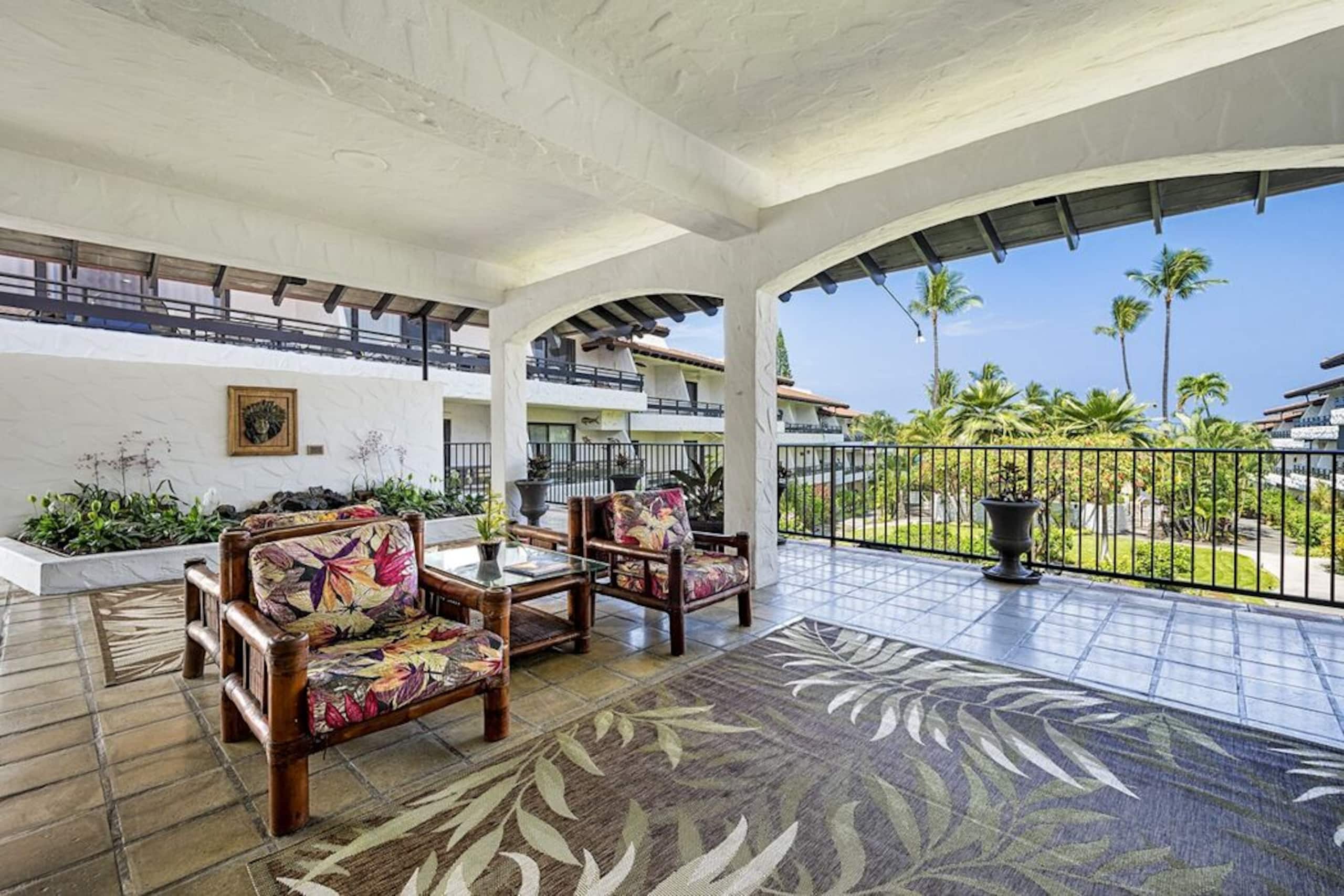 Condo in Kailua-Kona · ★4.84 · 1 bedroom · 2 beds · 1 private bath - Image 19