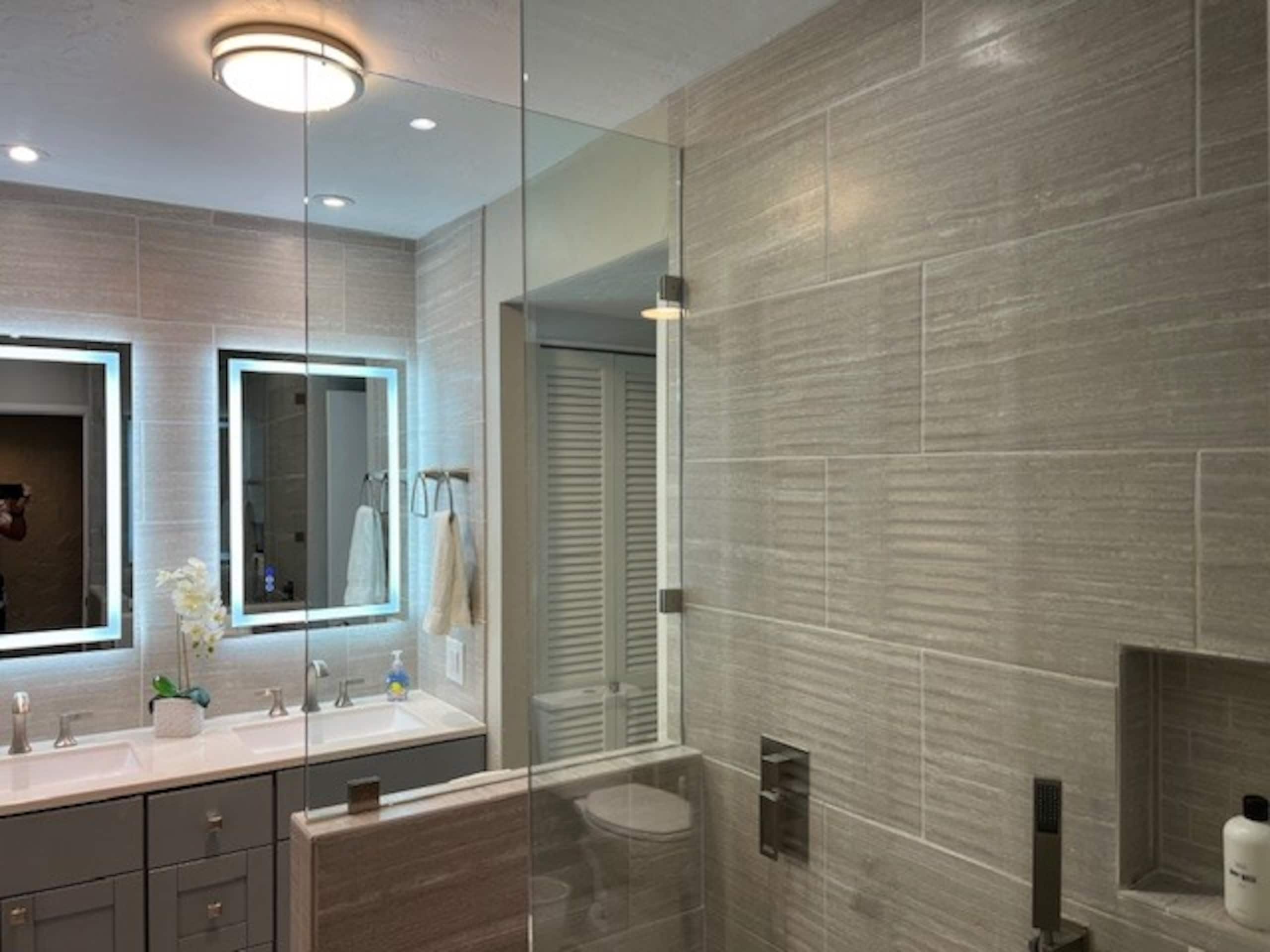 Condo in Kailua-Kona · ★4.84 · 1 bedroom · 2 beds · 1 private bath - Image 14