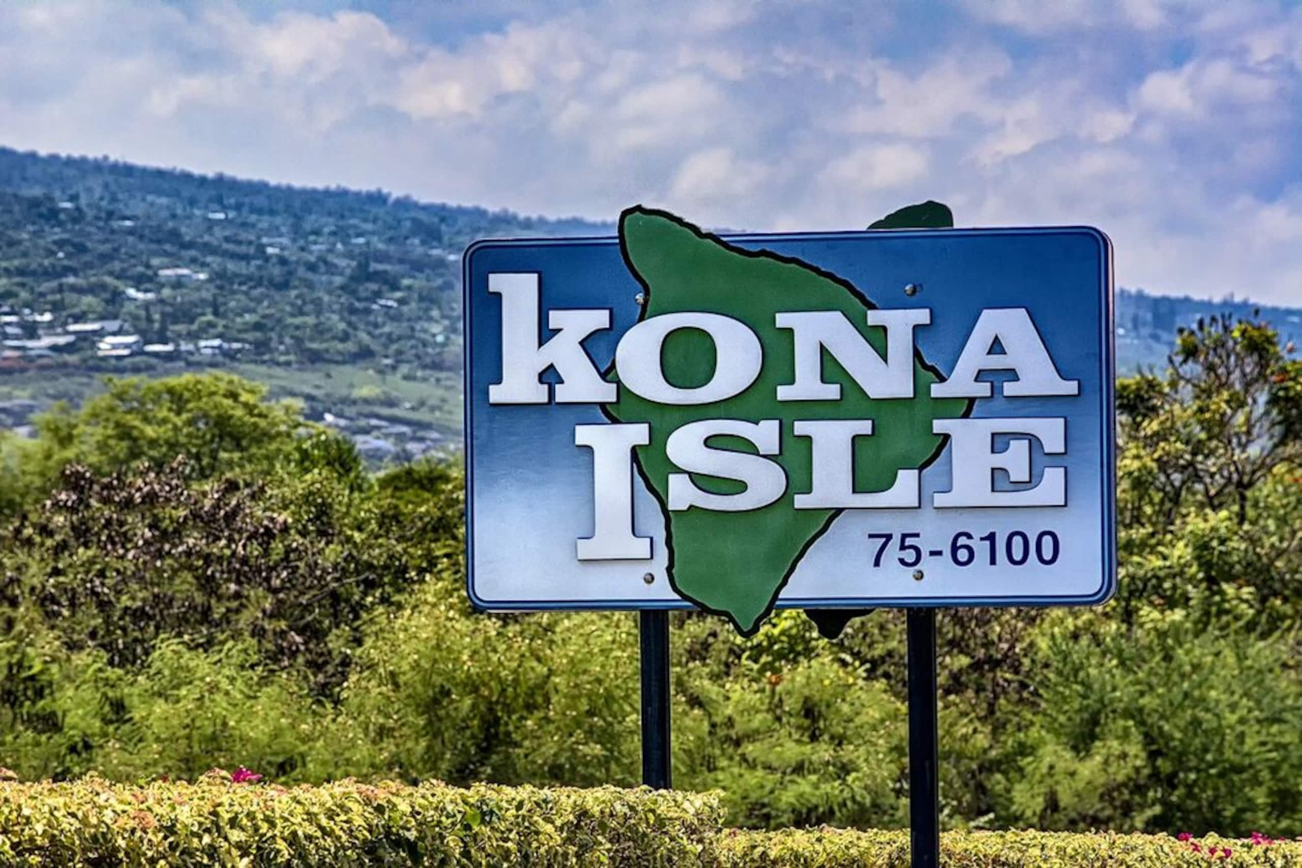Condo in Kailua-Kona · ★5.0 · 1 bedroom · 2 beds · 1 private bath - Image 22