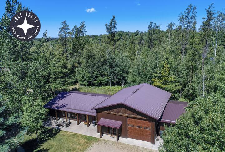 Executive Retreat: Theater, Tennis, Sauna, Hot Tub