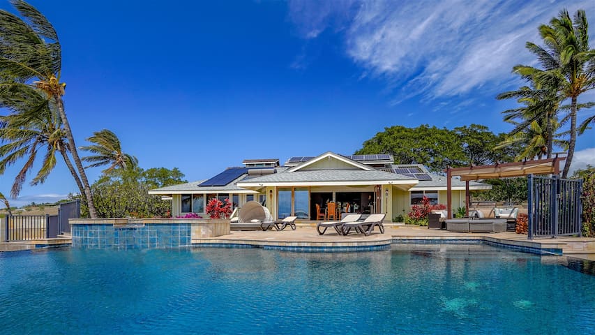 Hale Laule`a ~ 4 BR ~ Infinity Pool with Stunning gallery image 3