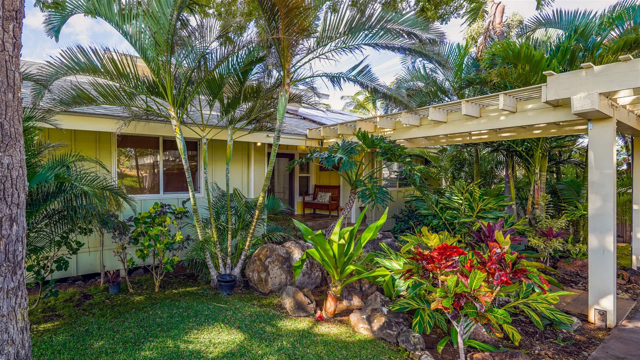 Home in Waimea · ★4.92 · 4 bedrooms · 5 beds · 3 baths - Image 8