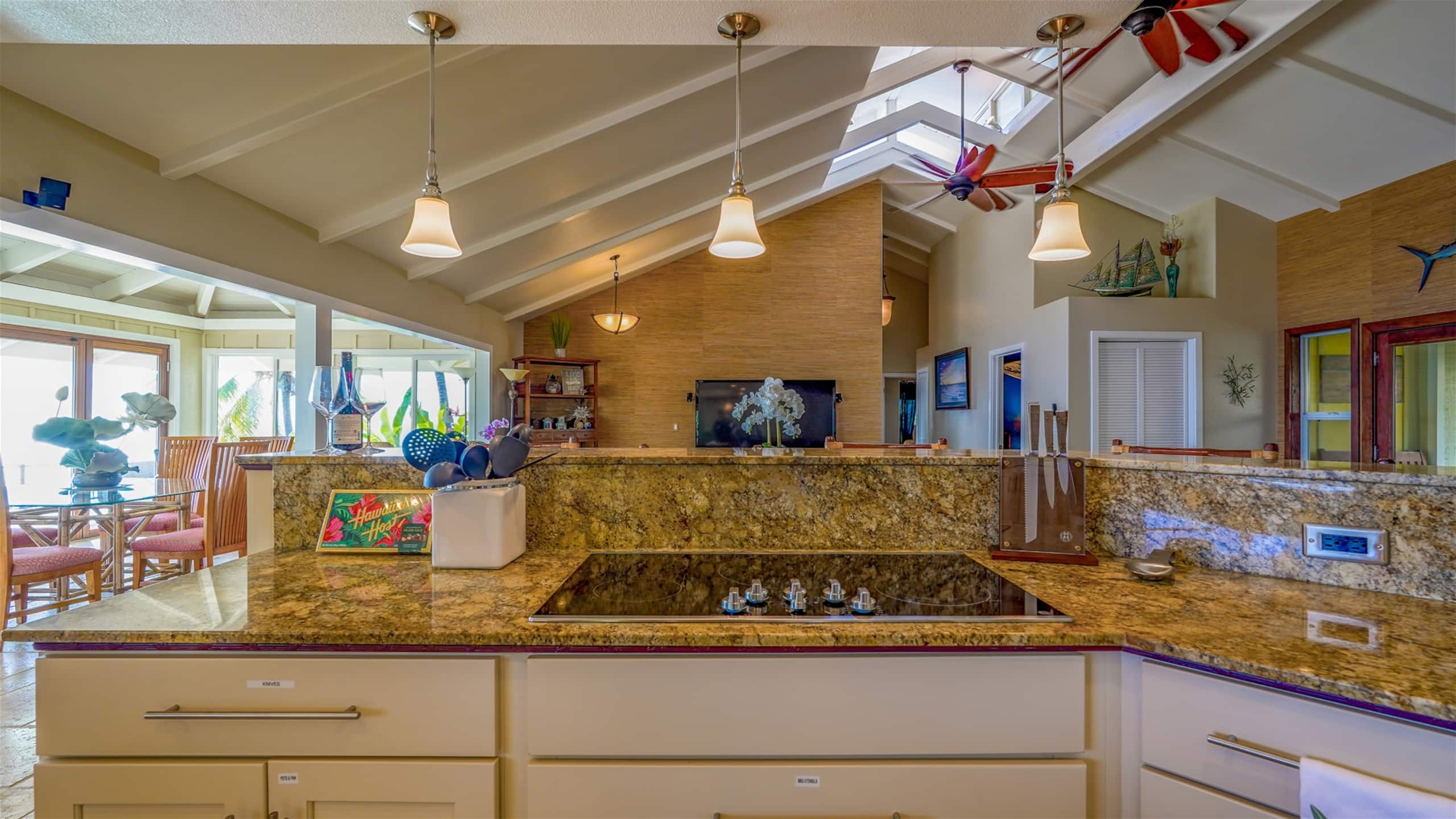 Home in Waimea · ★4.92 · 4 bedrooms · 5 beds · 3 baths - Image 21