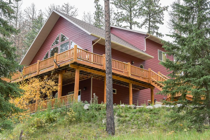 Grand Lookout Lodge - South Dakota