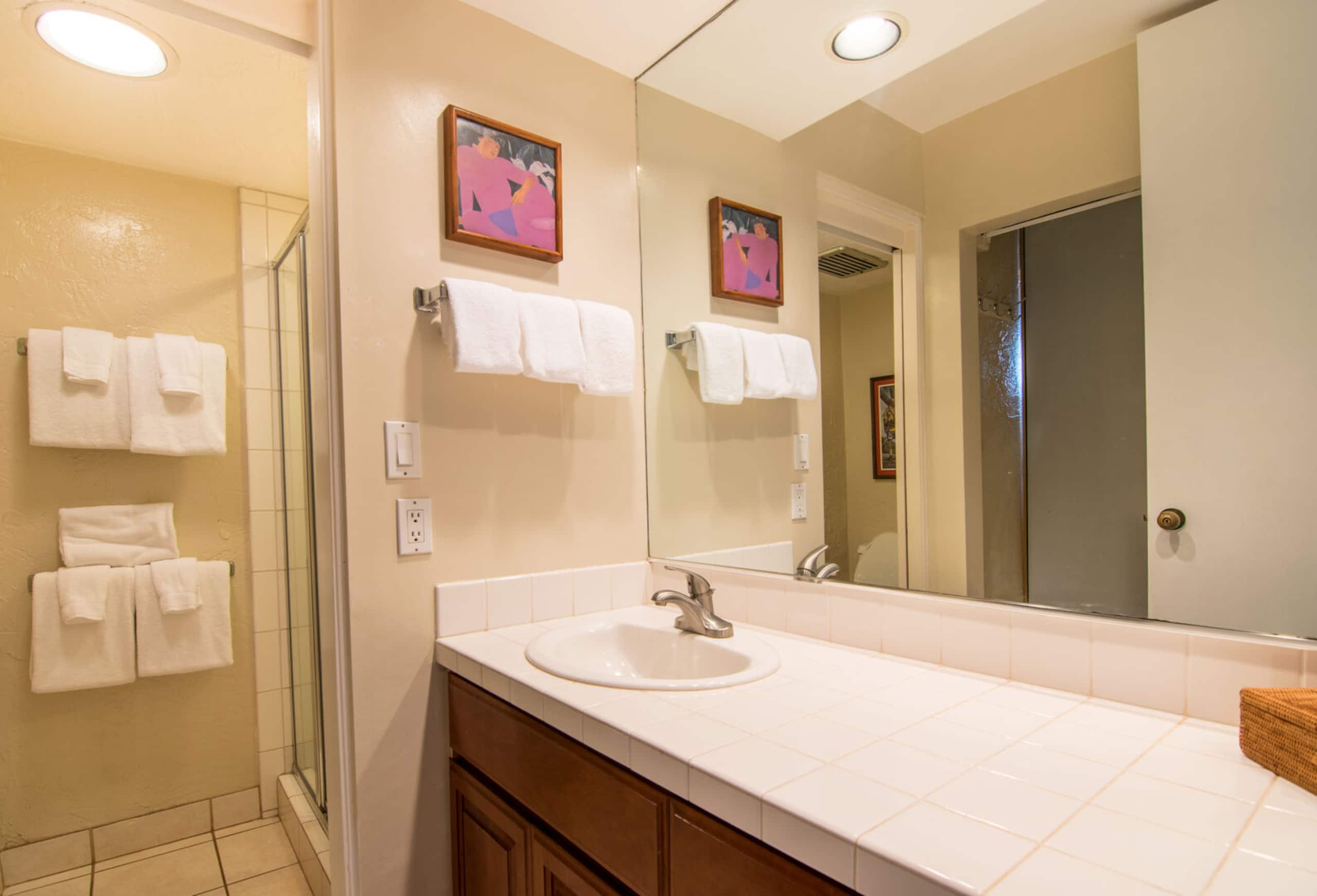 Condo in Lahaina · ★4.52 · 3 bedrooms · 4 beds · 3 private baths - Image 9